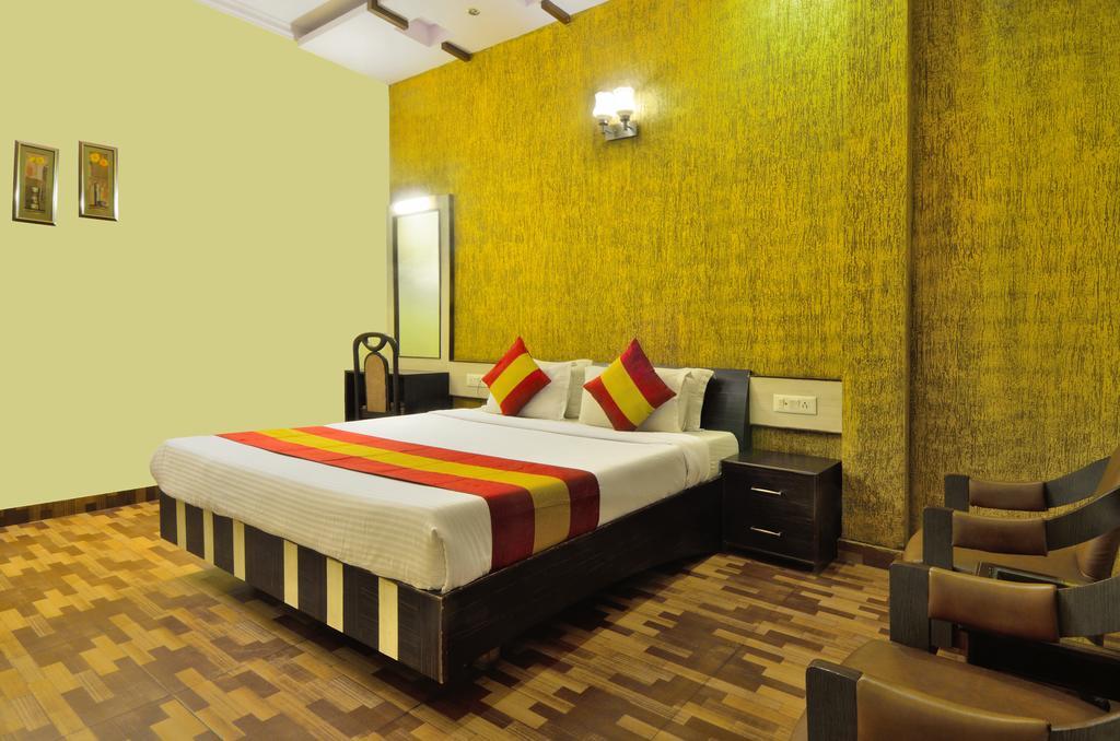Hotel Roopa International Amritszár Kültér fotó