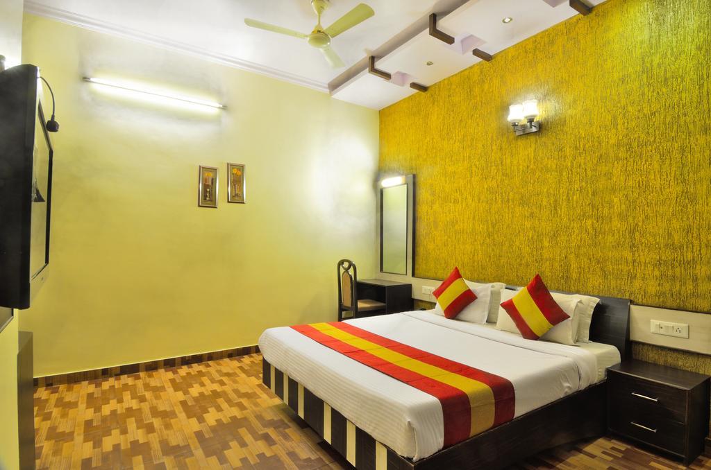 Hotel Roopa International Amritszár Kültér fotó