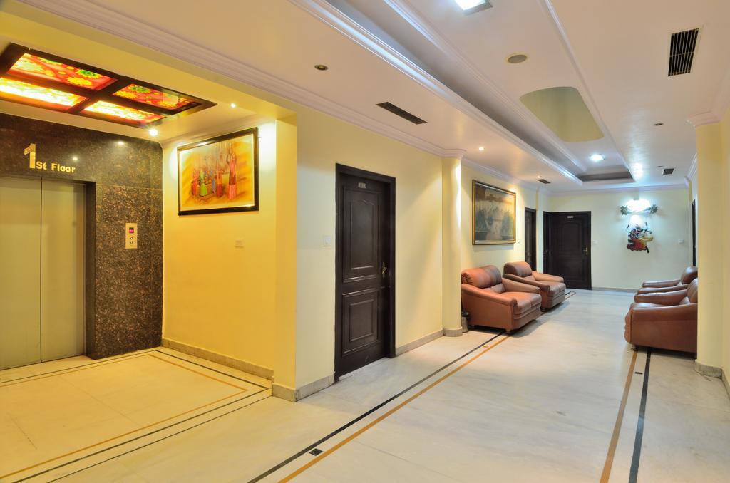 Hotel Roopa International Amritszár Kültér fotó