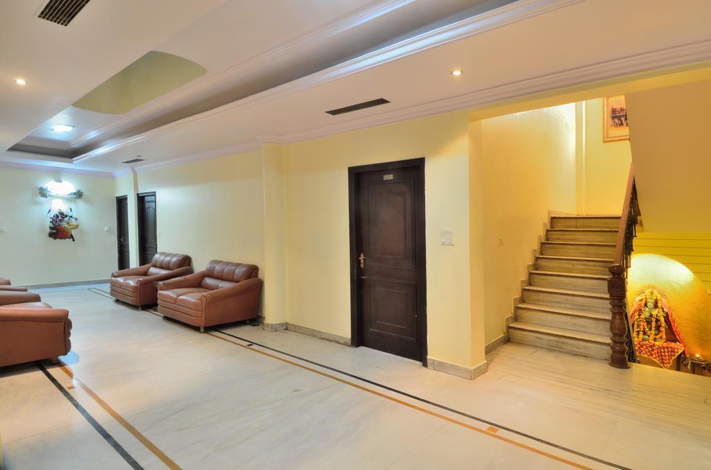 Hotel Roopa International Amritszár Kültér fotó
